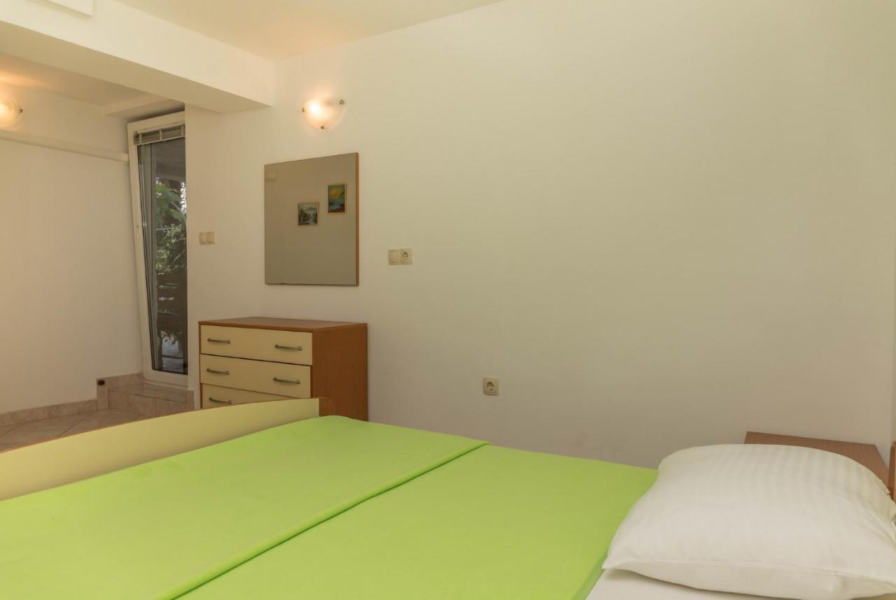 Apartments Zorica Dramalj Esterno foto