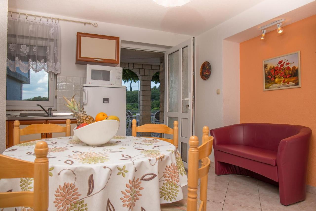 Apartments Zorica Dramalj Esterno foto