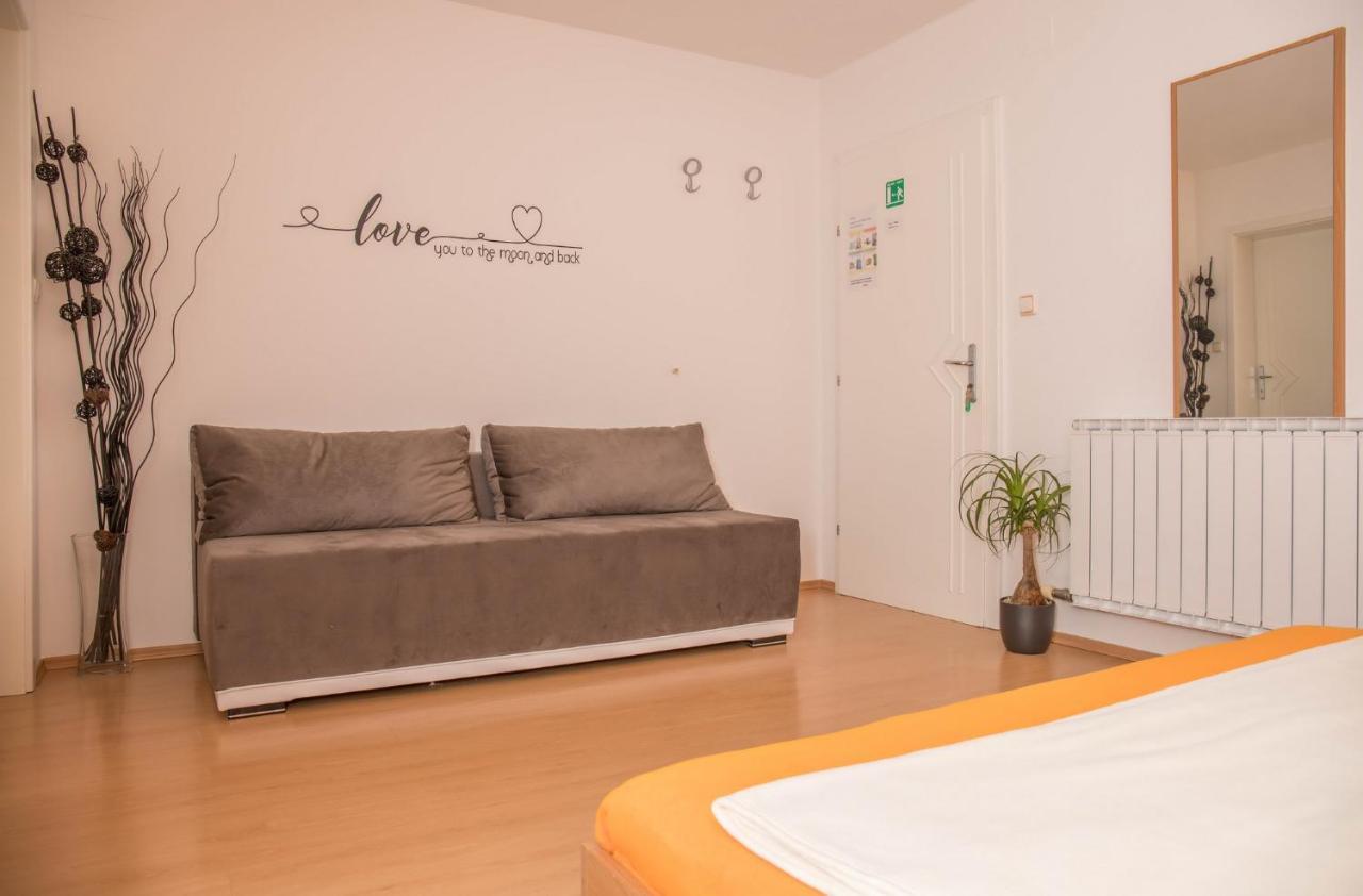 Apartments Zorica Dramalj Esterno foto