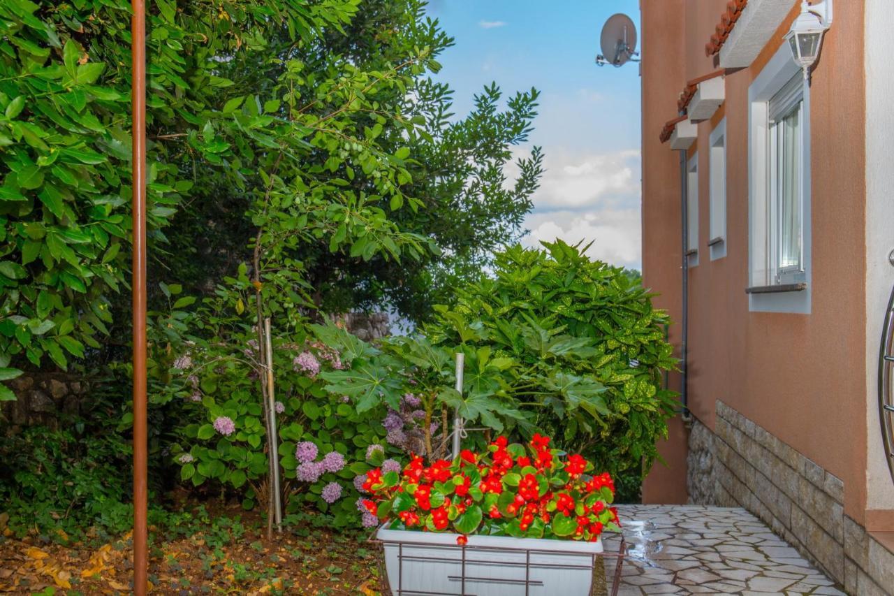 Apartments Zorica Dramalj Esterno foto